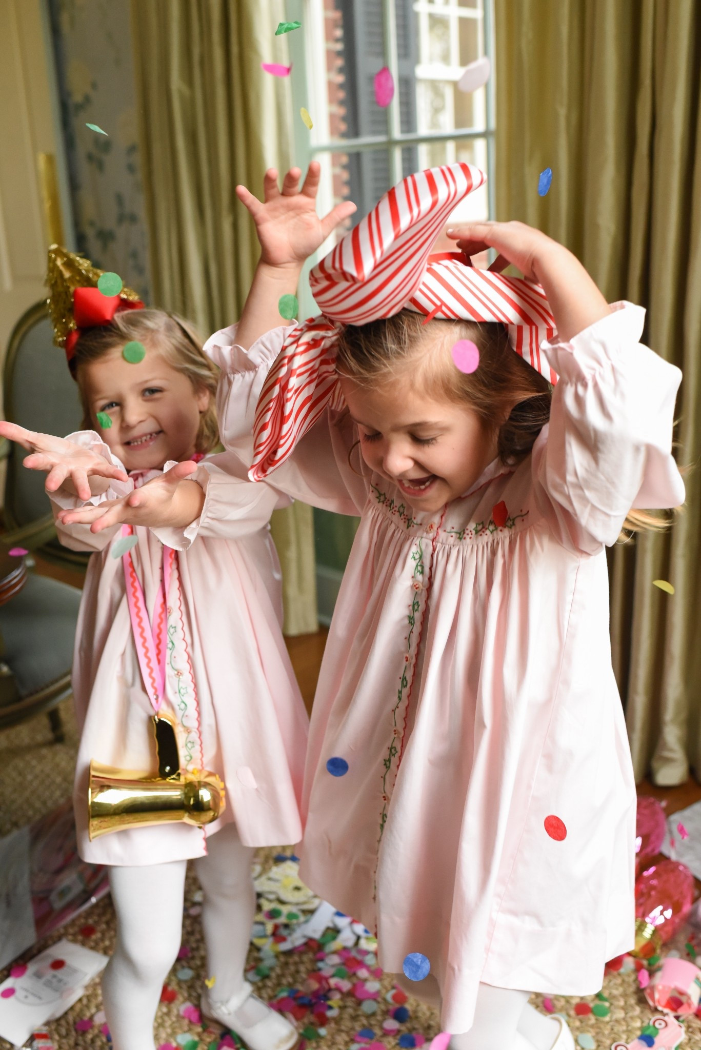 Use code BF35 for all your favorite holiday party goods! 🎄🎀