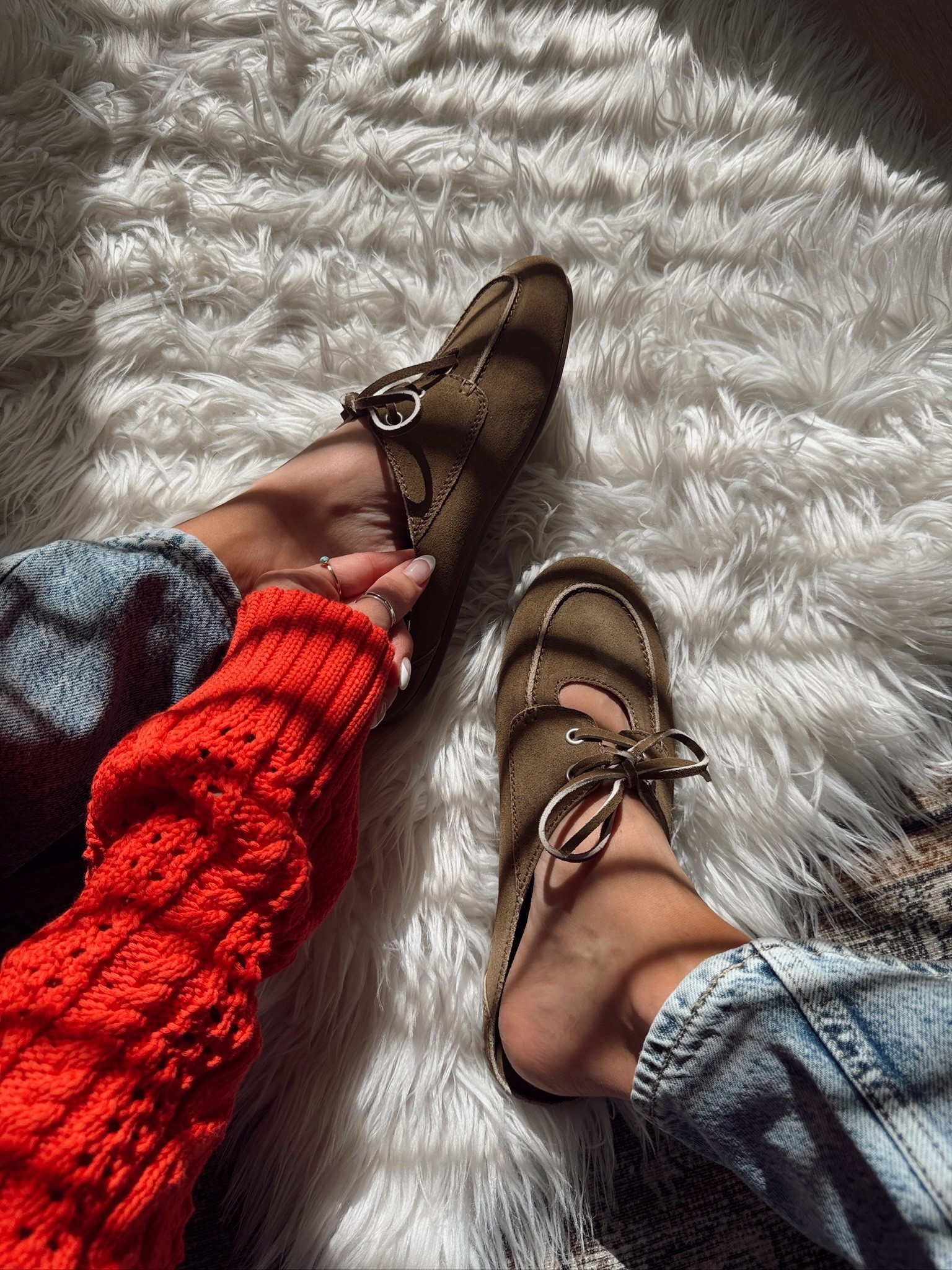 These mules are NEW from FP & I am obsessed!!!!!! These will pair perfectly with outfits transitioning to spring! 

#LTKdayinmylife #LTKgrwm #LTKootd