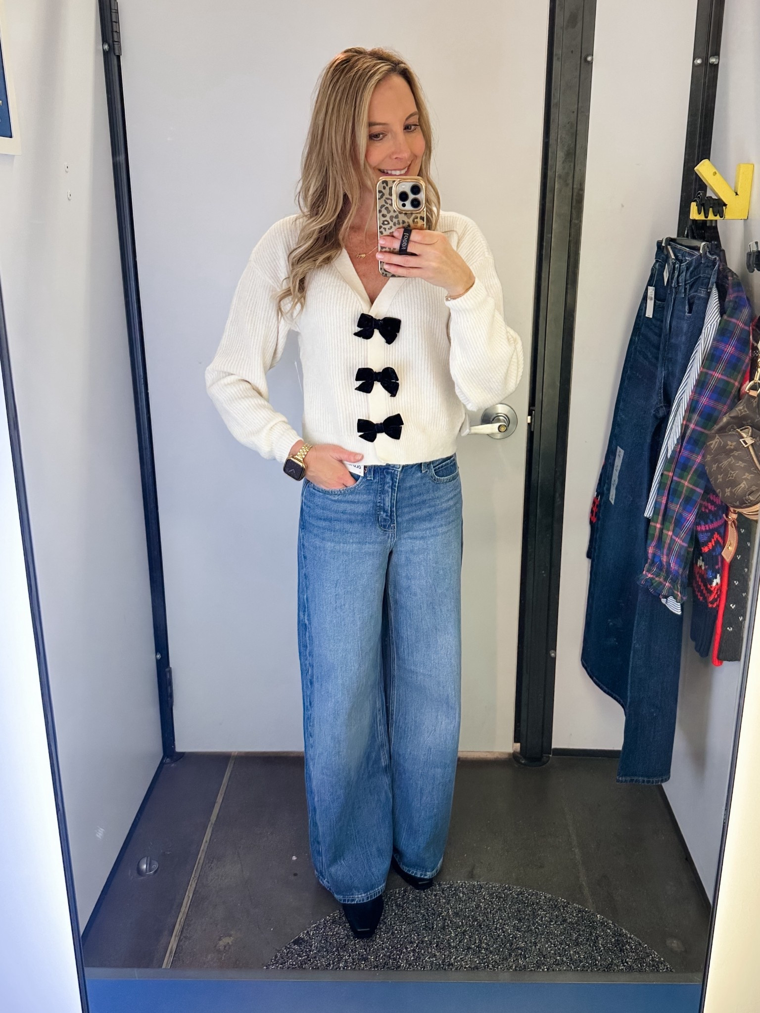 Trying on the cutest fall pieces from Old Navy 🍁! 
Which one is your favorite? 

Holiday tops | bow sweater | sweaters | plaid | cropped | button down | peplum | jeans | denim | wide leg | fall outfits | winter outfits | holiday outfits | Christmas | gift ideas for her | Old Navy 

#OldNavyStyle #OldNavyFinds #OldNavyTryOn #OldNavyHaul #FallTryOn #FallFashion #FallOutfits #OOTDFall #AffordableStyle #WomenWithStyle #FallWardrobe #FashionReels #OutfitInspo #CasualChic #EverydayStyle #TryOnHaul #StyleOnABudget #CozyStyle #OOTDInspo #FallEssentials #FashionFinds #ShopWithMe #StyleReel #FallLooks #OOTDIdeas



#LTKGiftGuide #LTKHoliday #LTKSaleAlert

#LTKFindsUnder50 #LTKStyleTip #LTKHoliday