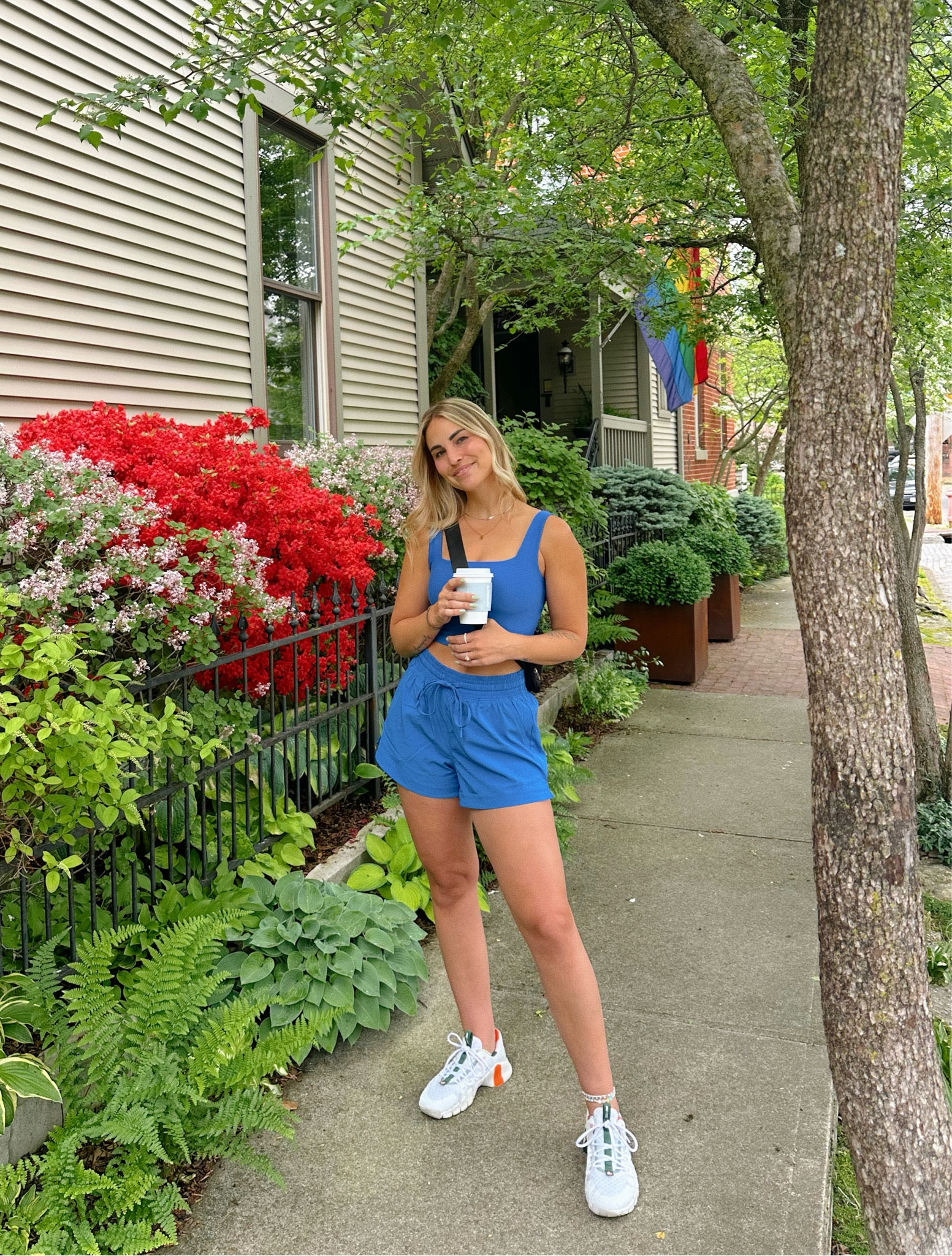 The best vibrant sets!! Wearing a medium in the shorts and small in the top!