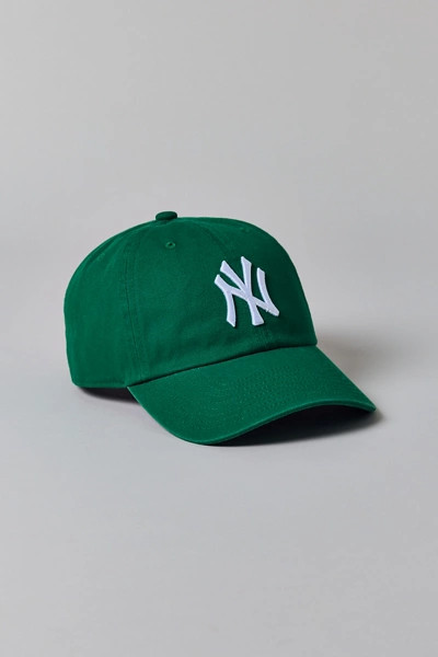 Mitchell & Ness MLB New York Yankees Tonal Logo Dad Hat | Urban Outfitters (US and RoW)