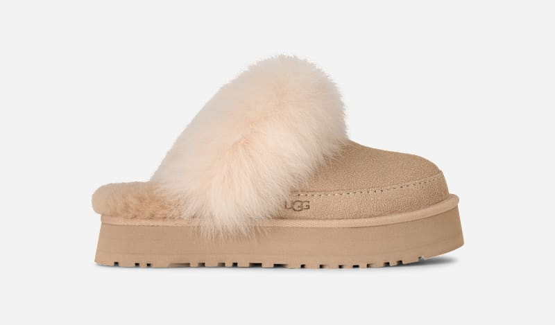 UGG® Women's Disquette Chalet Sheepskin Slippers in Sandcastle, Size 12 | UGG (US)