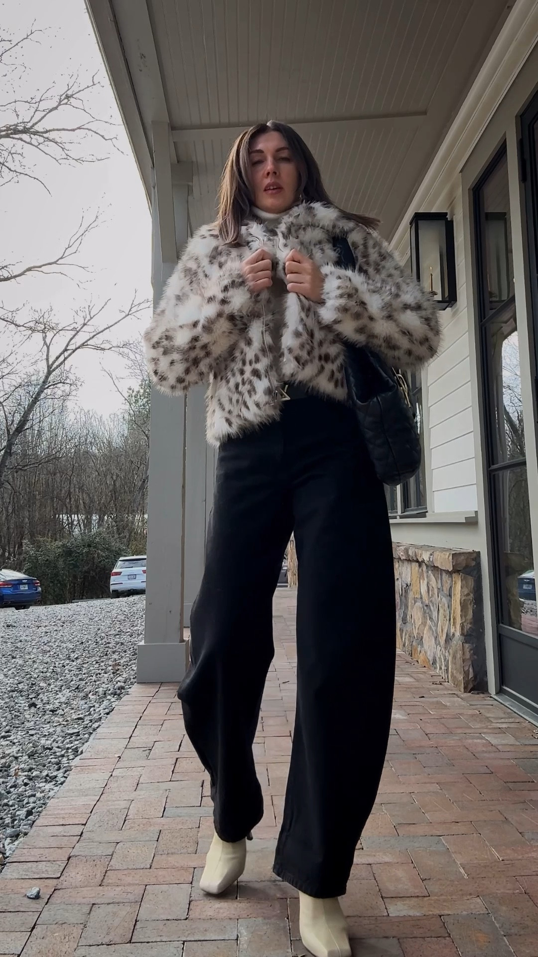 Barrel jeans 🤌🏻
Barrels have been my absolute obsession all spring and summer so for winter I decided I need them in black.


#LTKOver40 #LTKU #LTKSeasonal