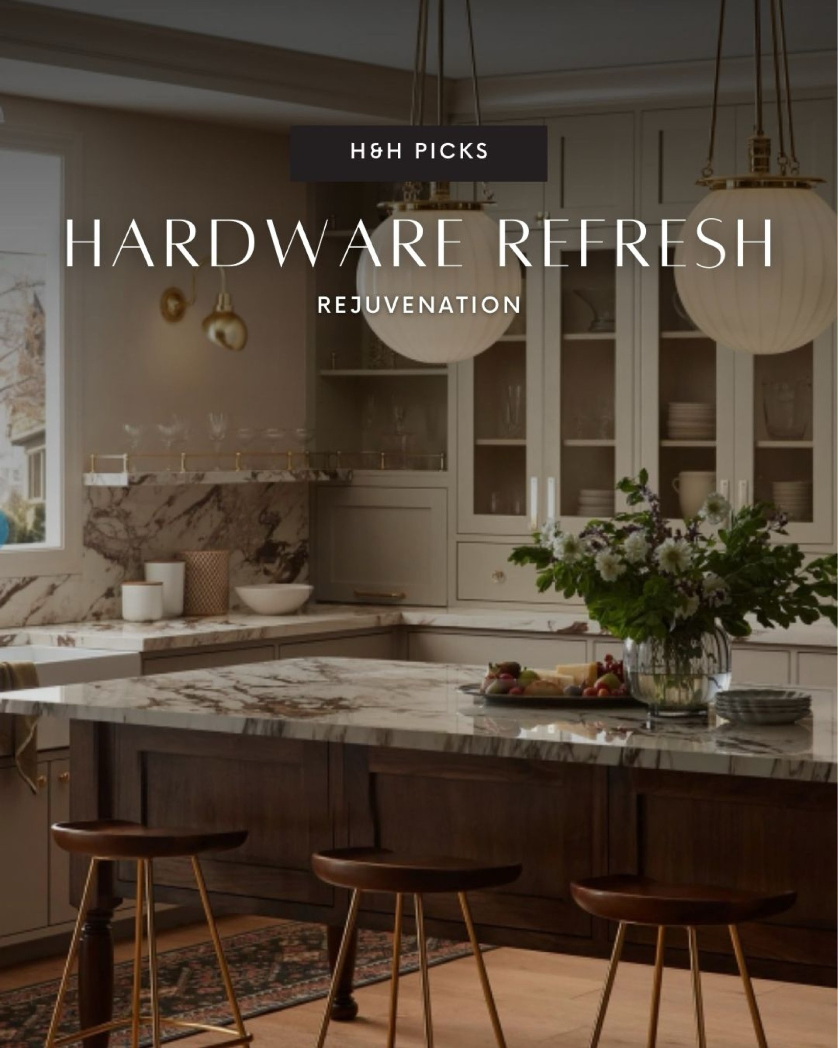 #HomeDesignTip 💡 Renew your kitchen with statement hardware. This simple update can add a touch of sophistication to your space. ⁠
⁠
Shop @rejuvation hardware to refresh your kitchen.
⁠
📷 @rejuvenation ⁠
⁠
#homedesign #kitchenideas #rejuvenation 

#LTKhome #LTKsalealert #LTKMostLoved