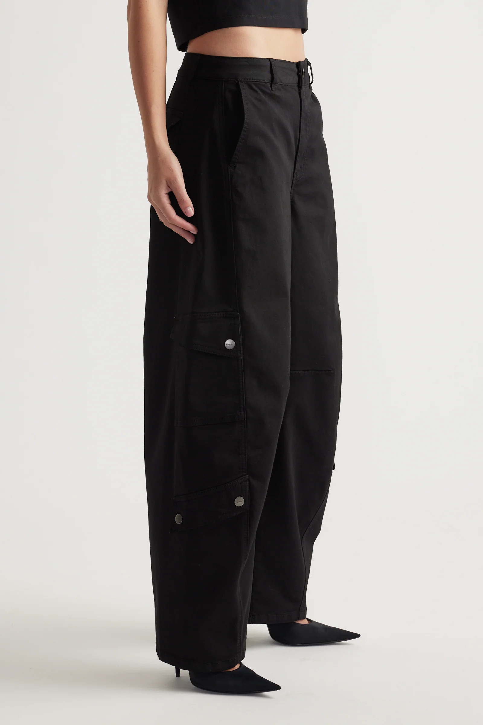 Alexa Barrel Cargo Pants - Black | DECJUBA