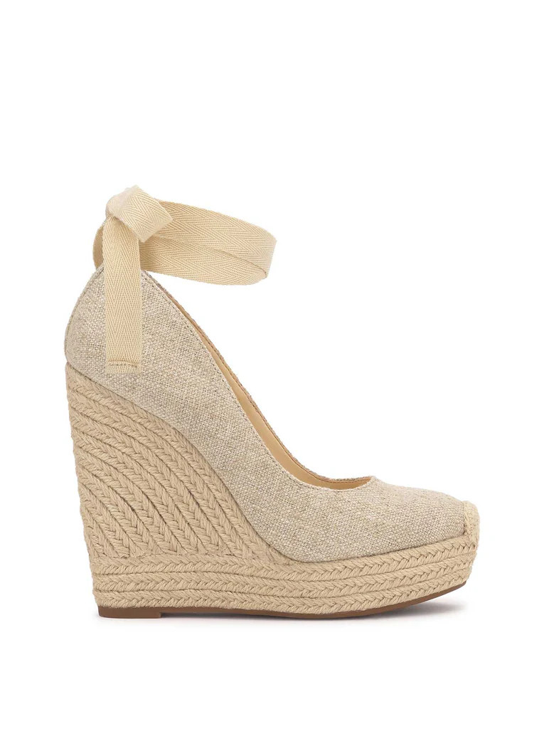 Zexie Platform Wedge in Natural | Jessica Simpson E Commerce