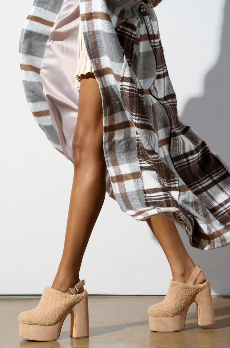 AZALEA WANG MIRROY TAN SHERPA SLING BACK PUMP | AKIRA