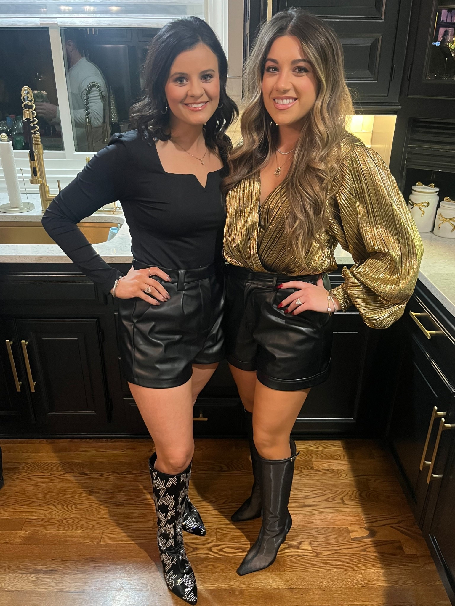 Friendsgiving fit 

#LTKGiftGuide #LTKootd #LTKHoliday