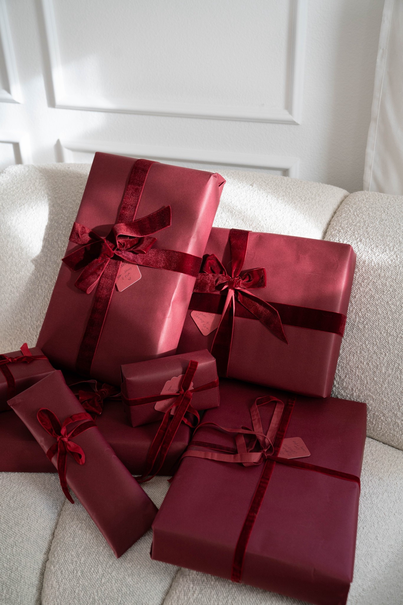 Burgundy wrapping aesthetic ❤️

#LTKHome #LTKSeasonal #LTKHoliday