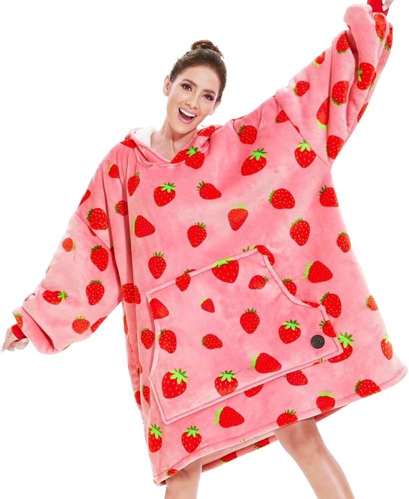 THREE POODLE Wearable Blanket Hoodie, Oversized Sherpa Blanket Sweatshirt for Adults Women Men Ki... | Amazon (US)