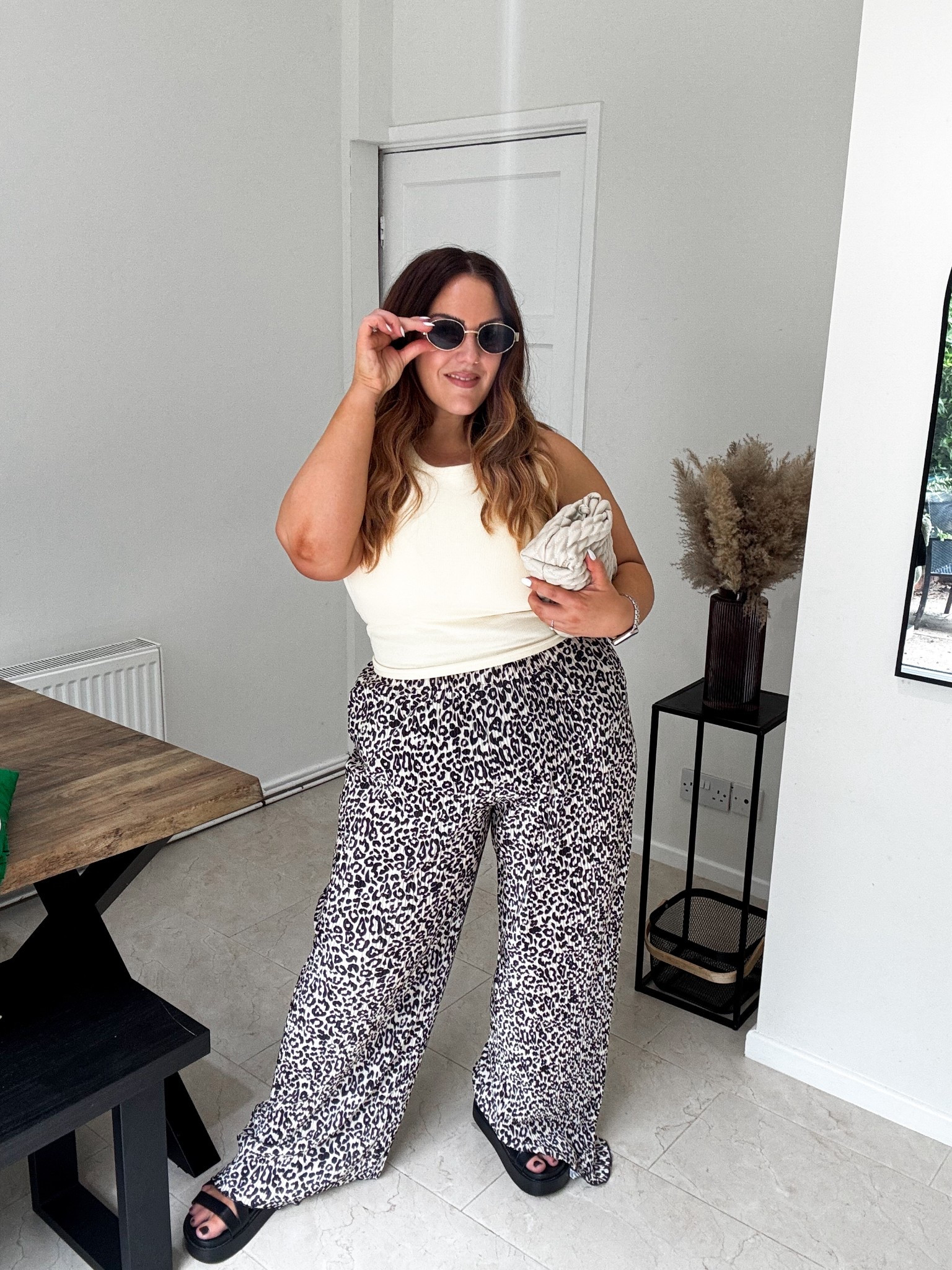 Cute top and trousers outfit! 
#outfitinspo #primark #midsizeoutfit #summer 

#LTKsummer #LTKmidsize #LTKcurves