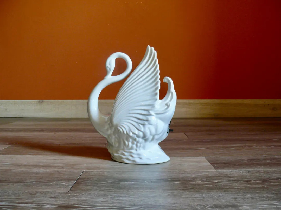 Maddux California Swan TV Lamp Planter, 1950s White Ceramic Light - Etsy | Etsy (US)