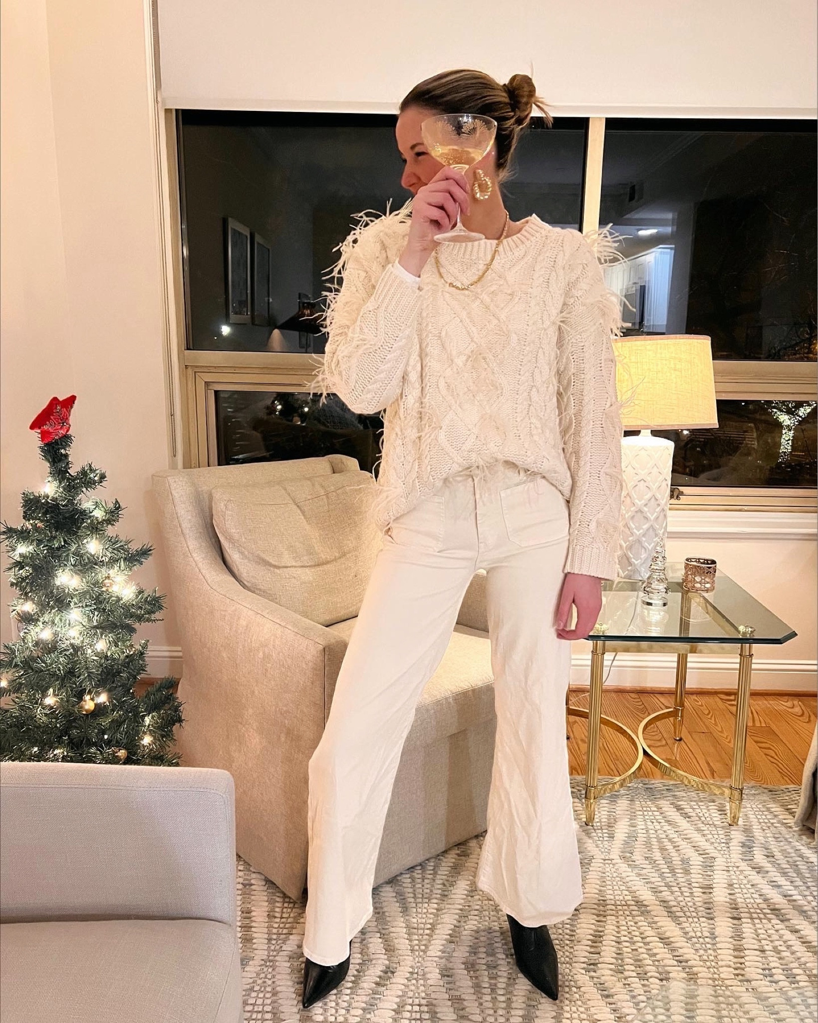 Feather sweater on sale / Black Friday sales

I am an employee for Tuckernuck. All thoughts and opinions expressed herein are my own and not influenced by Tuckernuck in any way.  The link provided is an affiliate link, which means that I can earn commission if you choose to click through it and purchase an item.

#LTKHoliday #LTKGiftGuide #LTKCyberWeek