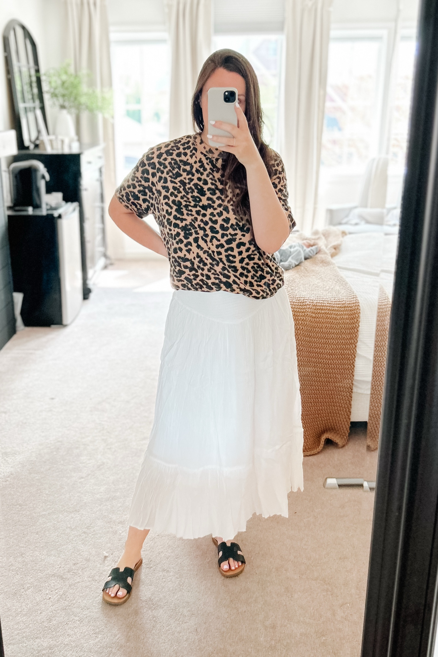 Day 9- 30 Days of Midsize Spring Breastfeeding-Friendly Outfits

High waisted ruffle maxi skirt - American Eagle (Size M) 
Leopard oversized boyfriend t-shirt - Aerie (Size M) 


#SpringMomStyle #BreastfeedingOutfits #NursingFriendlyFashion #PostpartumLooks #LTKSpring #LTKMom #NursingOOTD #30DaysOfStyle




#LTKspring #LTKstyletip #LTKcanada