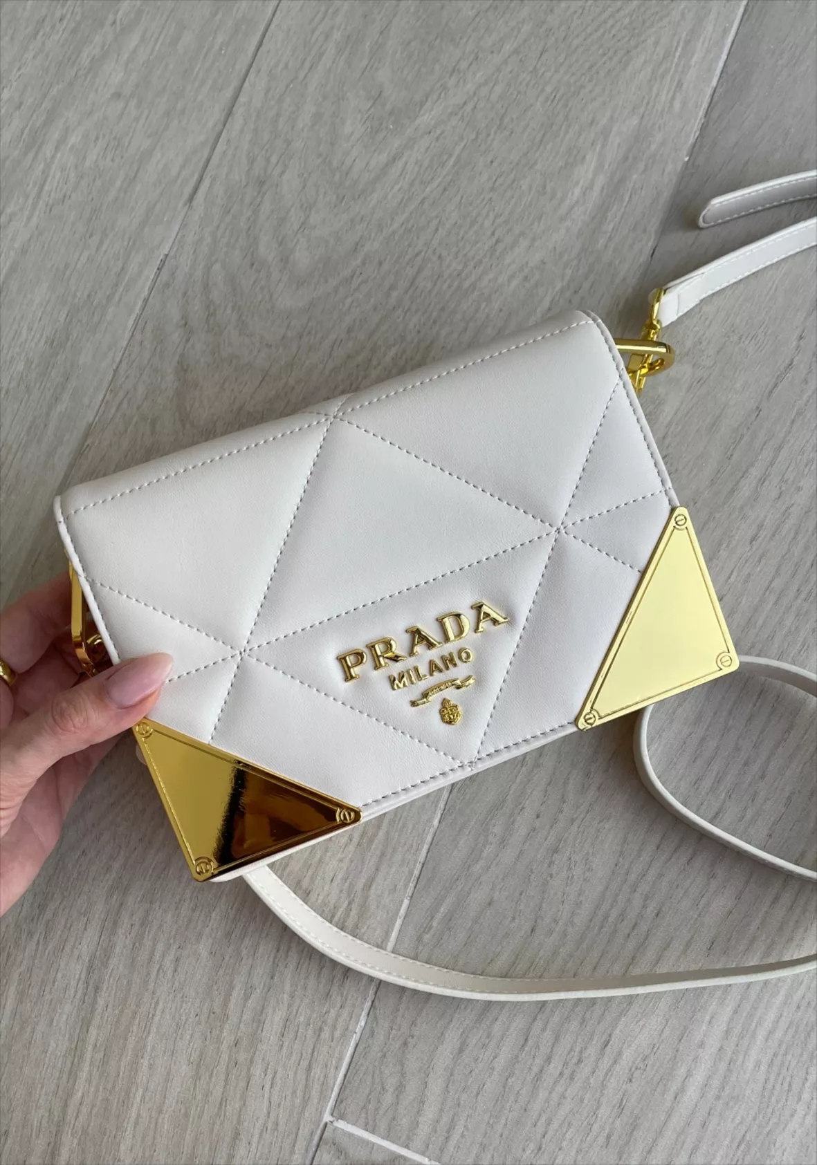 Prada envelope style wallet-on-chain - White
