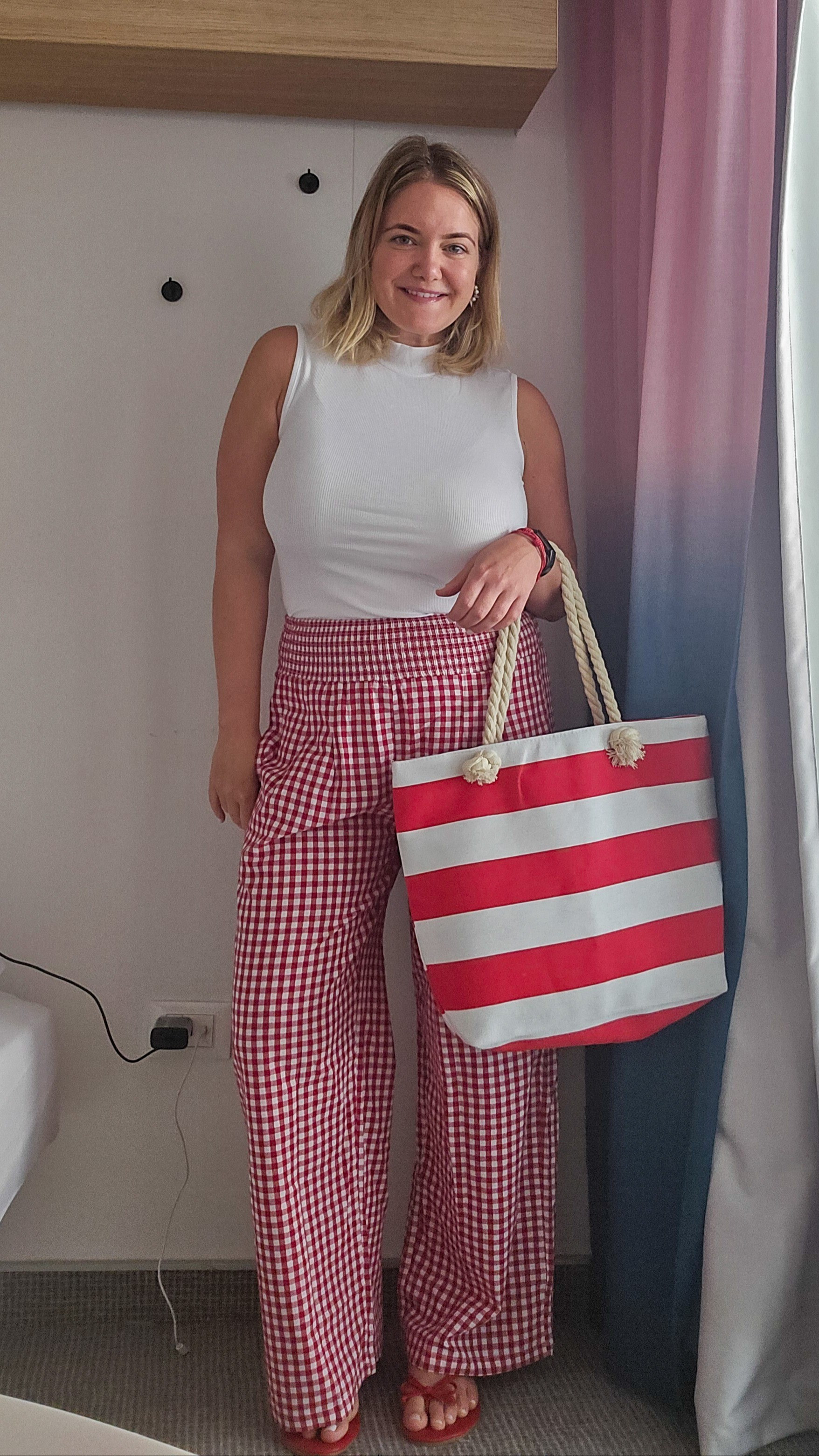 These pants are a staple 🤍 you can dress them up with heels or keep it casual with my flip flops—so comfy and flattering!

#LTKootd #LTKgrwm #LTKMidsize