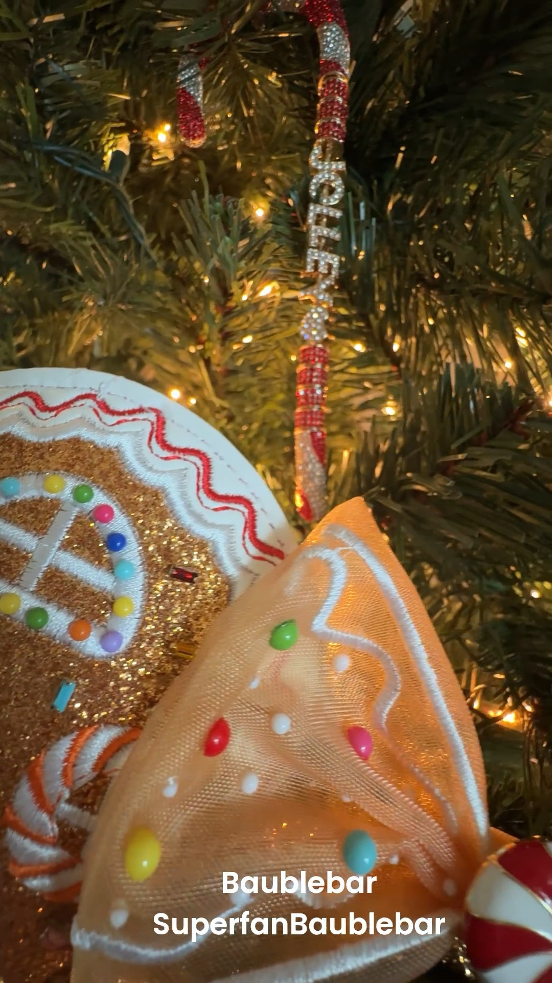 Baublebar & SuperfanBaublebar have baked up some of the season’s sweetest creations. The Disney Minnie Mouse Gingerbread Ears Headband and Mint To Be Custom Ornaments, let you add the sweetest sparkle and shine to your holiday wear and decor. A fun dash of holiday style🎄🥰

#LTKSeasonal #LTKFindsUnder50 #LTKHoliday