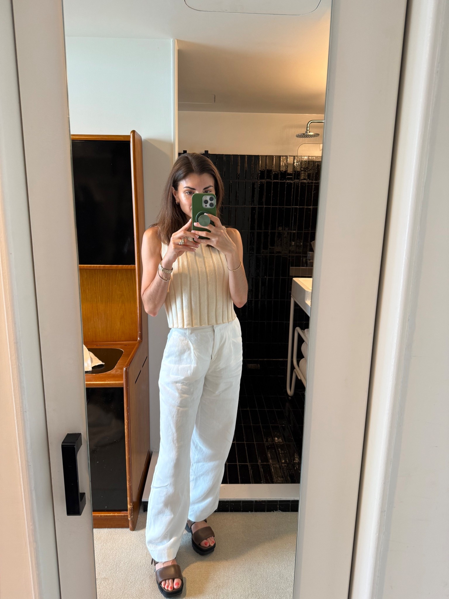 summer meetings call for all white #monochrome #simplestyle 