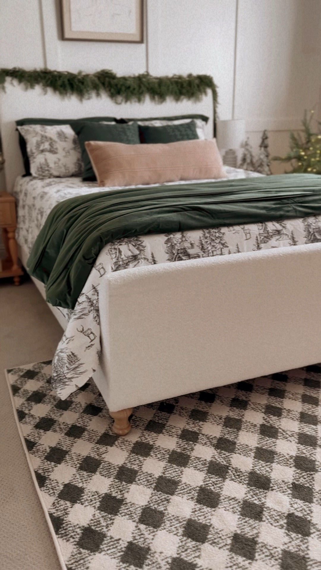 Christmas guest bedroom 

#LTKHome #LTKSeasonal #LTKHoliday