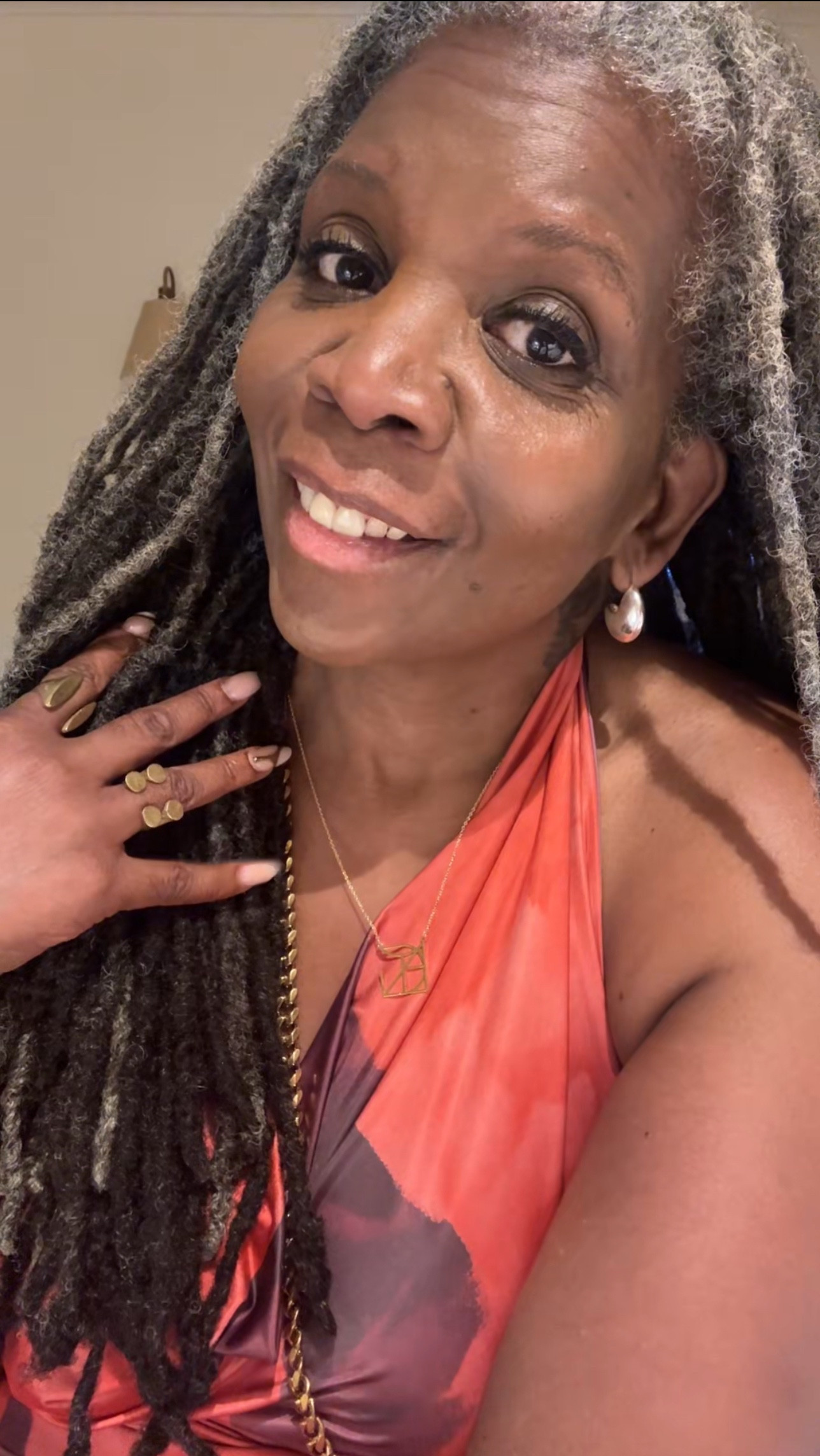 This dress is under $20.   Run! 

#LTKSaleAlert #LTKTravel #LTKFindsUnder50