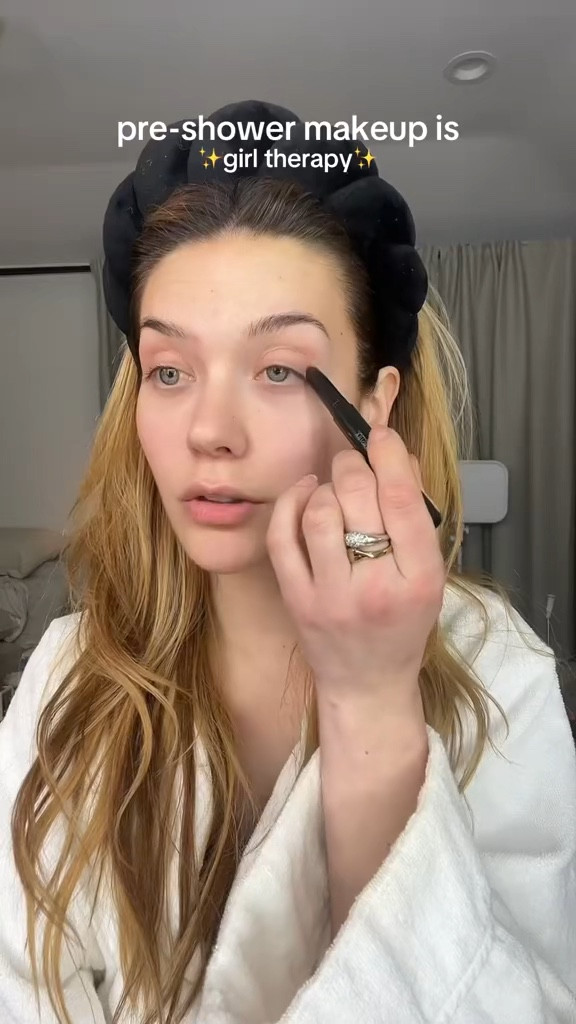 Pre shower makeup

#LTKBeauty