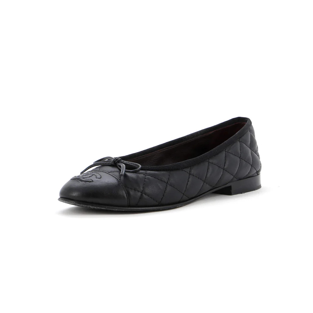 Women's CC Cap Toe Bow Ballerina Flats Quilted Leather | Rebag