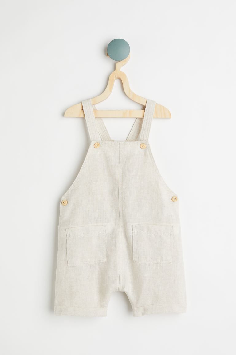 Baby Exclusive. Overall shorts in airy linen. Straps with adjustable buttoning, button at sides, ... | H&M (US + CA)