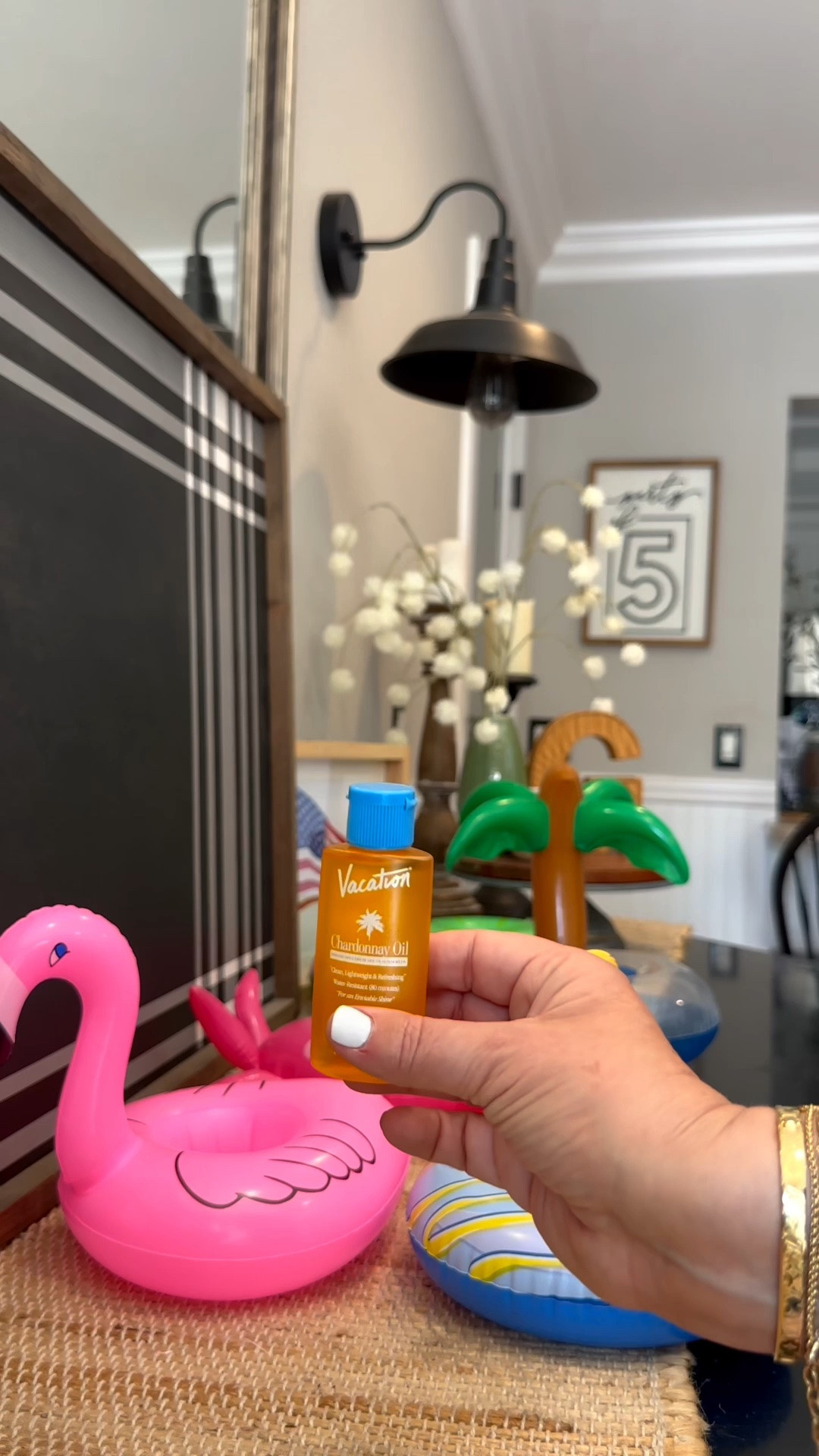These inflatable summer beverage holders are just perfect to hold a few small gifts or treats! Perfect for party favors, girls trip weekends, bachelorette parties & more! Join me for more gift ideas🩷☀️🌊🦩

#LTKWedding #LTKTravel #LTKSwim