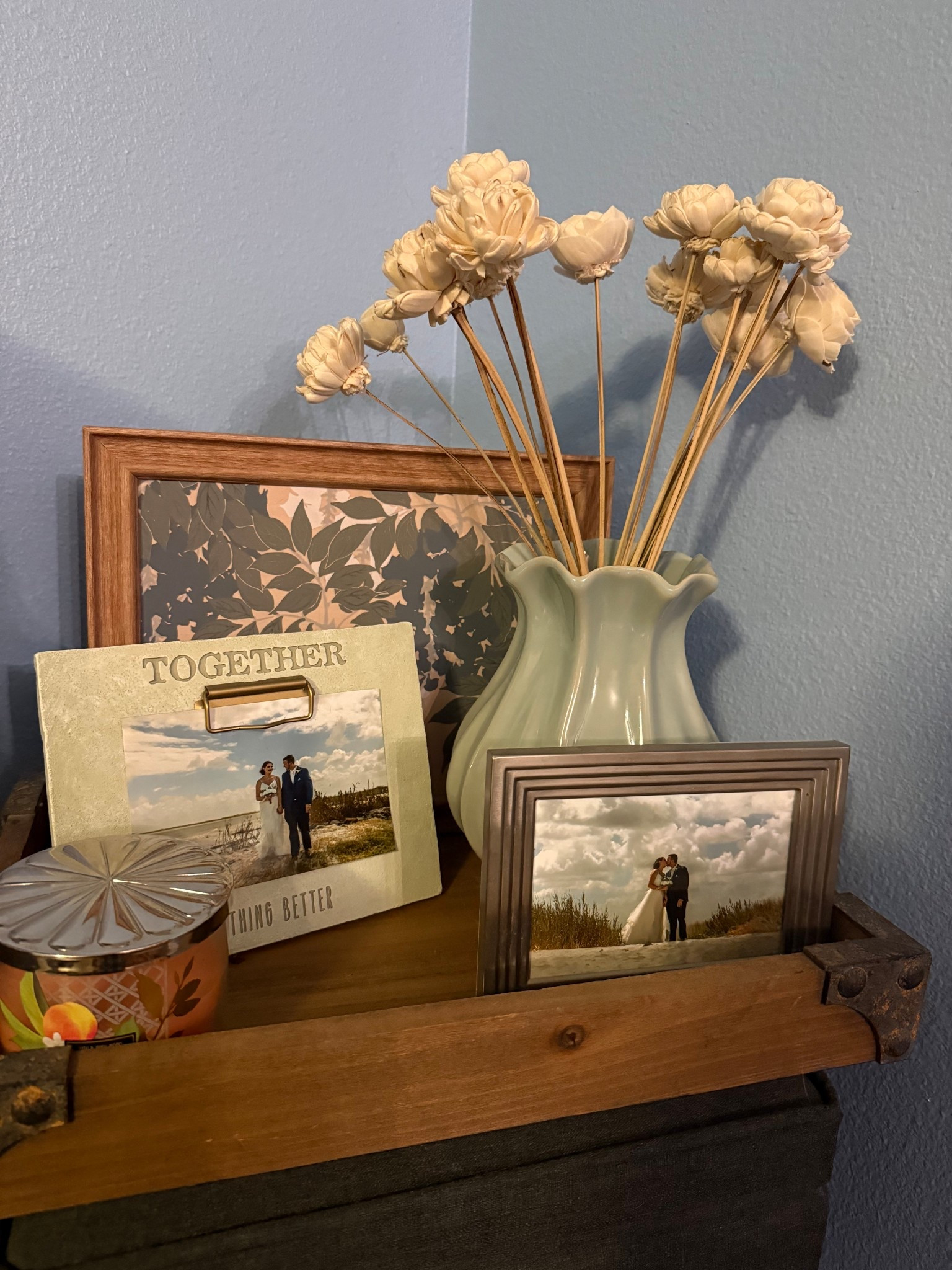 Cute little corner setup🩵🌻🌼🖼️

#LTKHome #LTKdayinmylife #LTKSeasonal