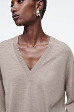 V-NECK MERINO WOOL SWEATER | COS (US)