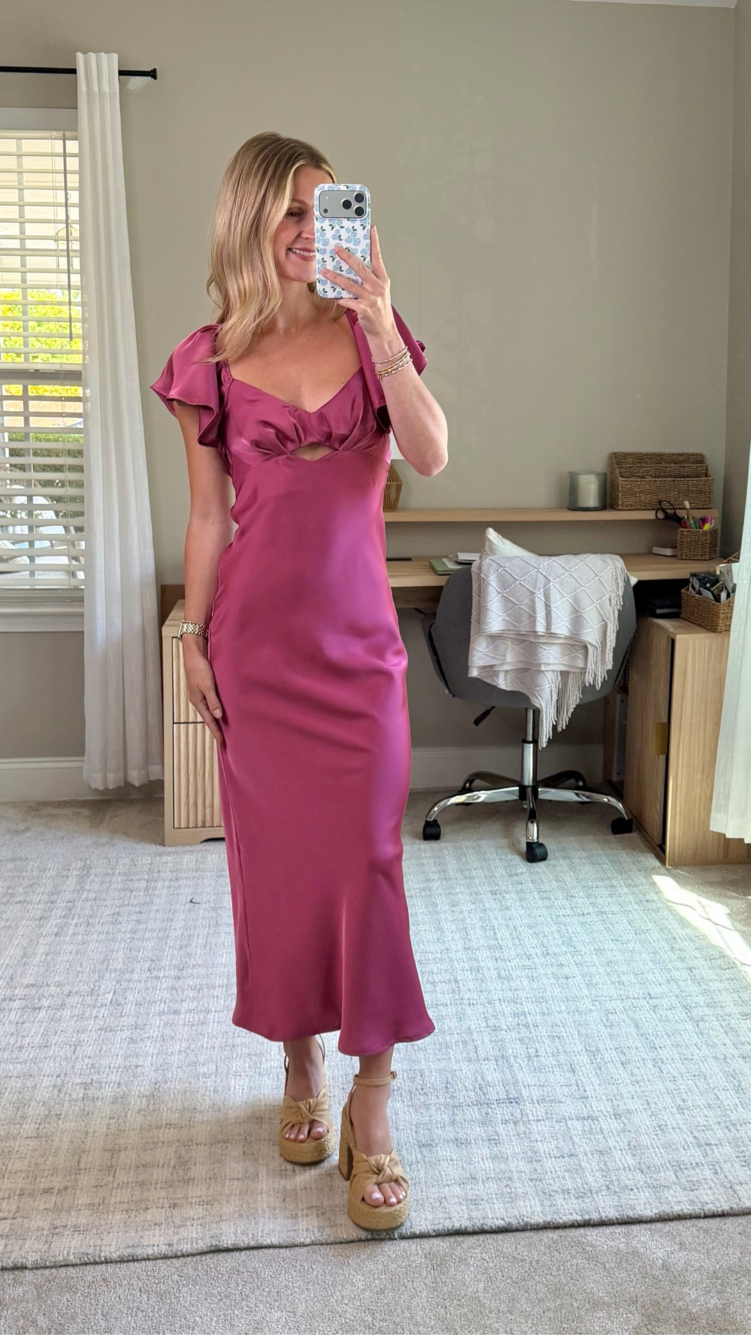 Found the most gorgeous midi cocktail style dress from Amazon & it’s under $50! 

I am sooooo impressed with the fit & quality of this one! It would be perfect for a cocktail attire spring or summer wedding 💐 comes in soooo many colors 

I’m wearing the XS & im 5’3” about 107lbs 


#amazonfashion #cocktaildress #weddingguest #mididresses #cocktailattire #satindresses #weddingguestdresses #amazonfinds #springwedding #summerwedding



#LTKWedding