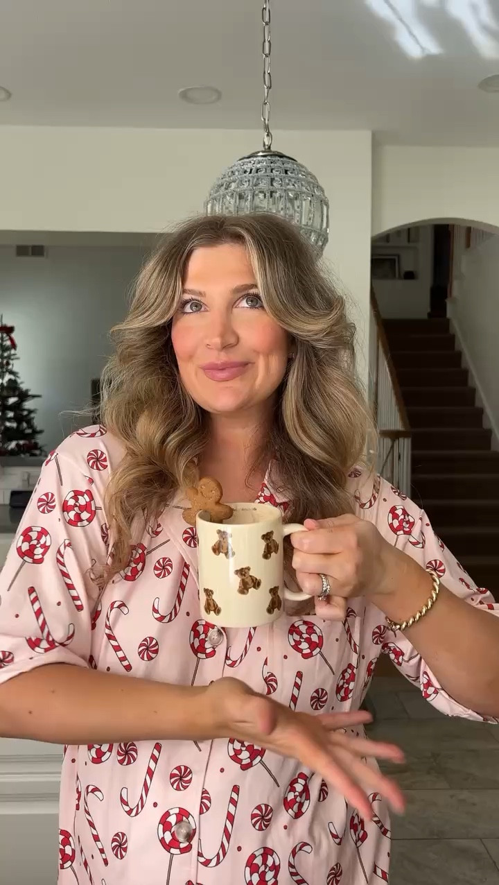 My homemade peppermint mocha! My coffee machine is on sale today!

#LTKWatchNow #LTKSaleAlert #LTKHoliday