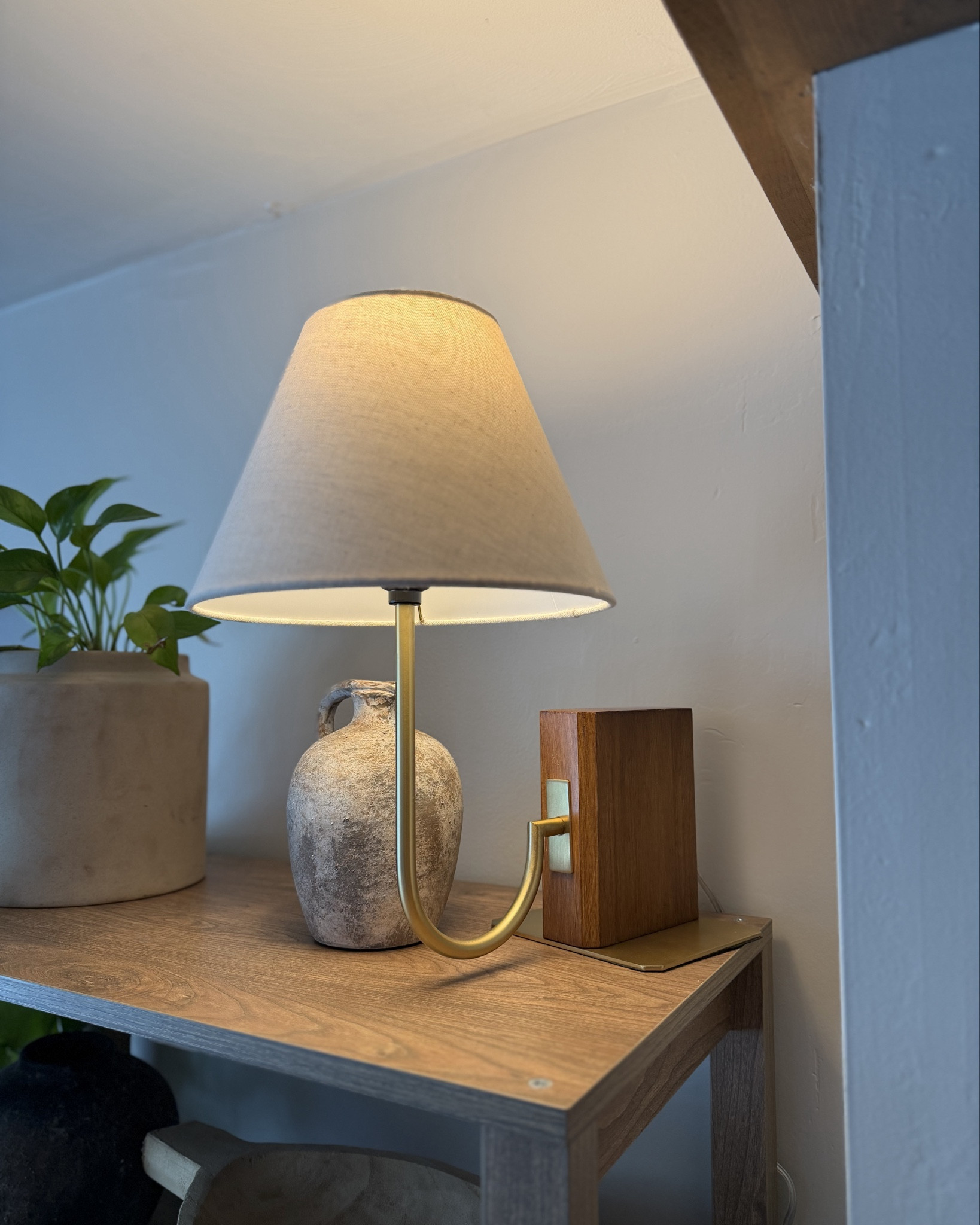 A shelf lamp for a cozy ambiance!! 🤍💡 it feels sooo cozy in this corner which is exactly what we needed after taking the tree down and moving our floor lamp back to the corner. Love the quality, too!

Target home finds, target home, bookshelf lamp, linen lamp shade 

#LTKFindsUnder50 #LTKHome