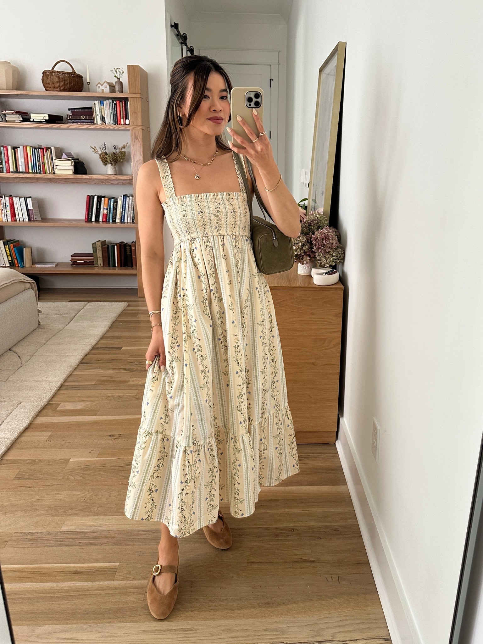 #AbercrombiePartner Loving all of the @Abercrombie spring dresses right now! They have so many good wedding guest dresses as well that come in petite 🫶🏼 linking my favorites here for you! 

• Yellow floral dress size XS petite 

Wedding guest dress, spring dress, petite dress, floral dress 

#LTKPetite #LTKSeasonal #LTKWedding