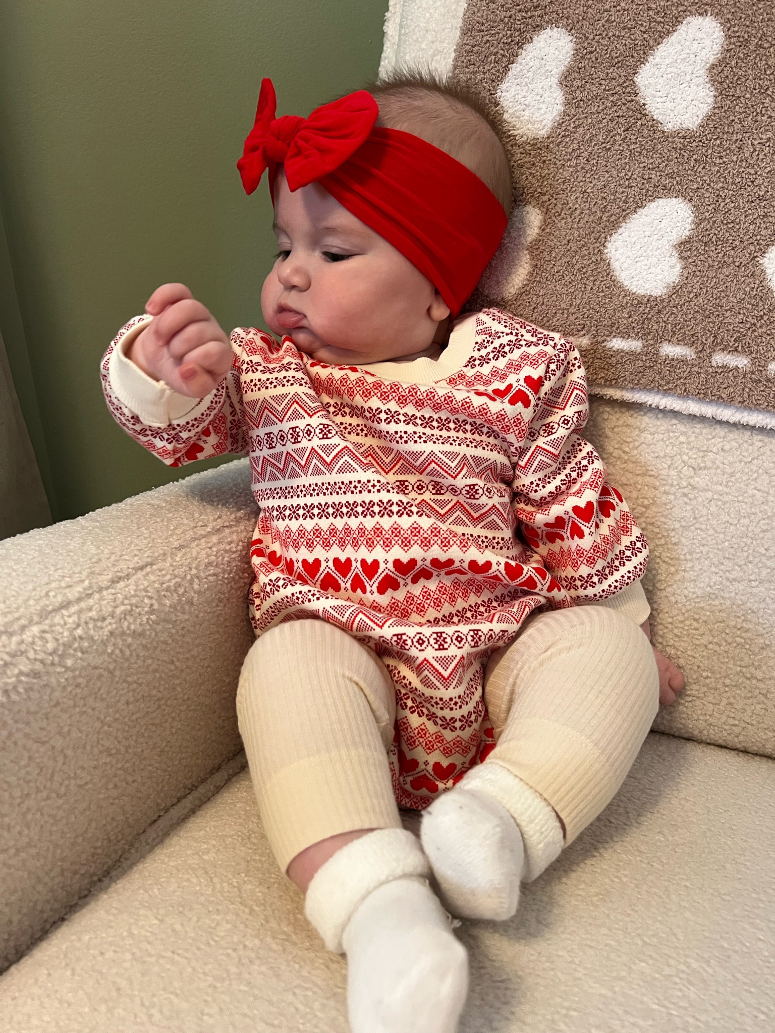 Baby girl Valentine’s Day outfit

Baby romper, baby leggings, baby bow, nursery decor 

#LTKKids #LTKBump #LTKSeasonal