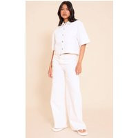 Mid Rise Straight Leg Jean | PrettyLittleThing UK