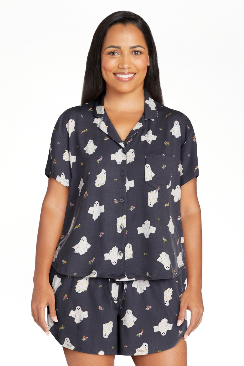 Halloween Women’s Notched Top and Shorts Pajama Set from Way to Celebrate, 2-Piece, Sizes XS-3X | Walmart (US)