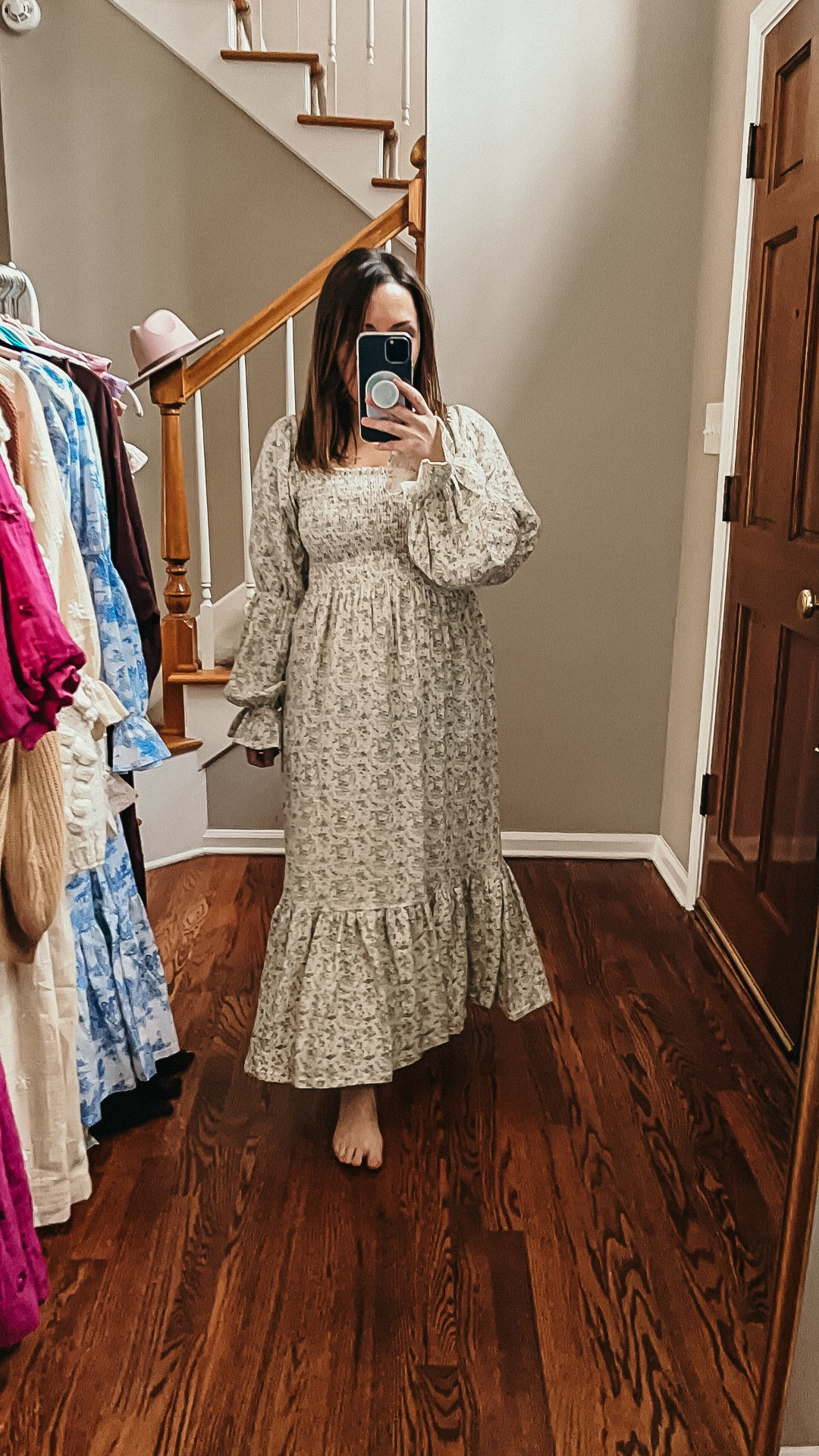 The fabric on this is sublime! Soft and flows really well, just enough stretch too. Makes a great dress for a maternity photoshoot or family photoshoot. Looks great with shoulder up or down and also while sitting, which may be a pose you do a lot at a family session. 🤩

#LTKstyletip #LTKbump #LTKfamily