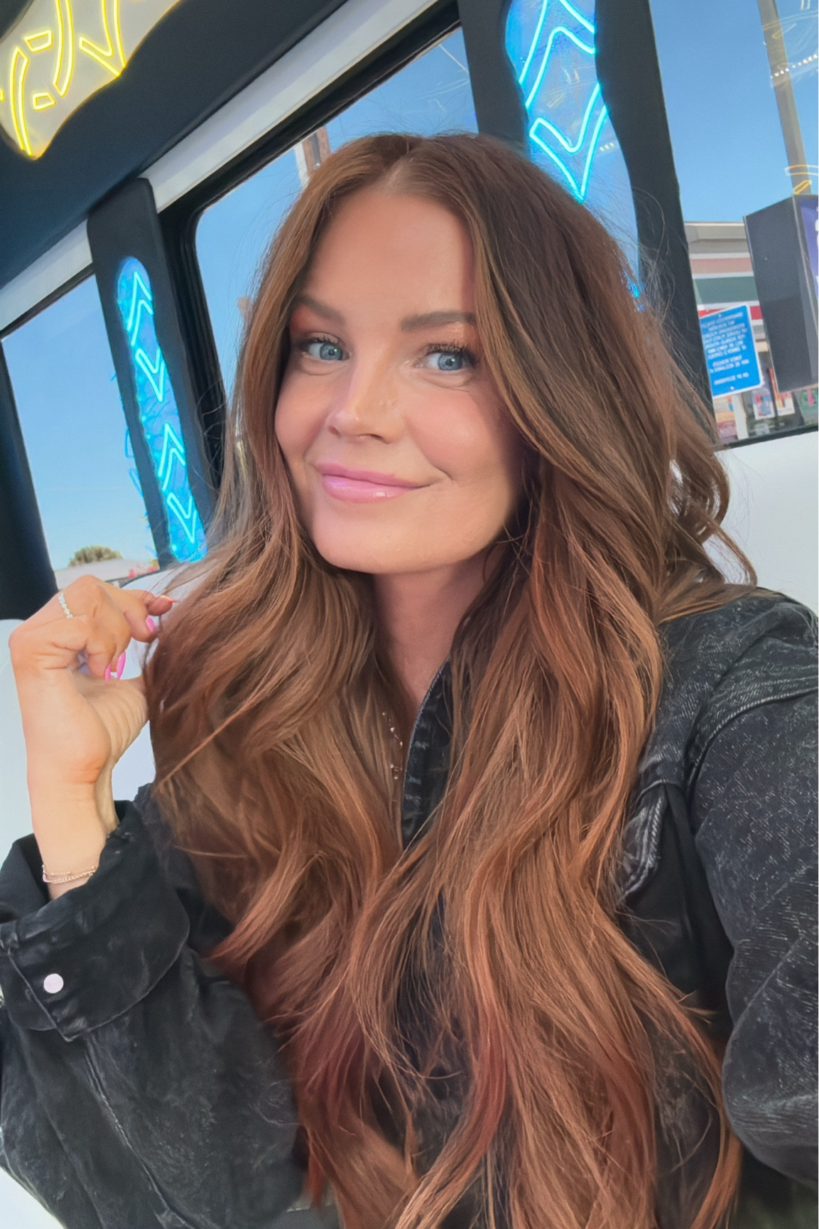 These kitsch  hair rollers give your hair so much volume!!! Code: BRITT25 works on them! 

I use 4 on each side and just do the top of my head!! I also linked the clips I use to keep them in place!! 

The tip is to curl your hair, then wrap that piece of hair around the roller & clip it in place while it’s still hot! 

#hairrollers #haircurls #bouncycurls