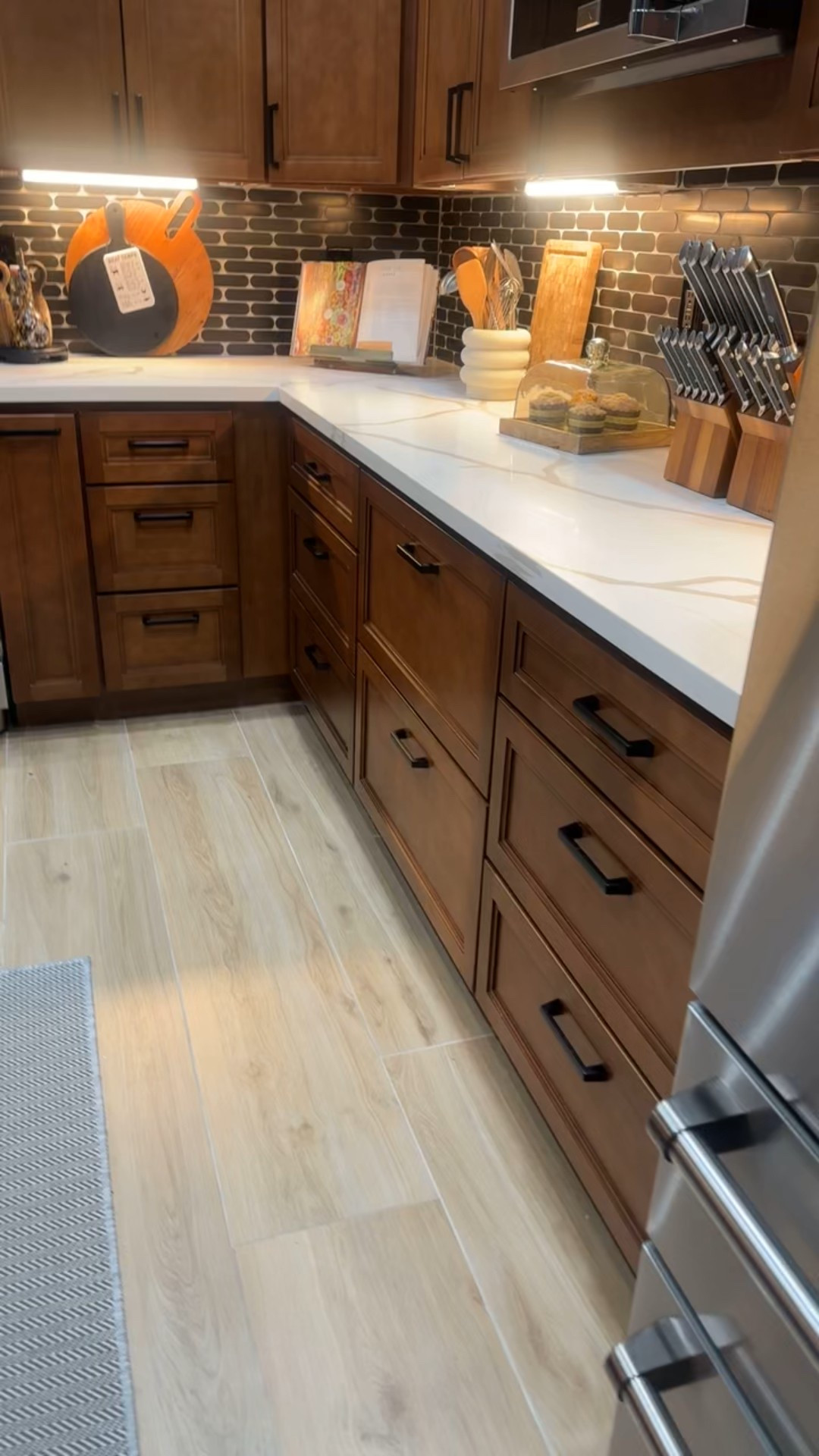 These muffins aren’t real 😅 they’re actually just for decor! They look and even smell like the real deal, but I promise they’re completely fake. I just love how fun and realistic they are!

#LTKHome