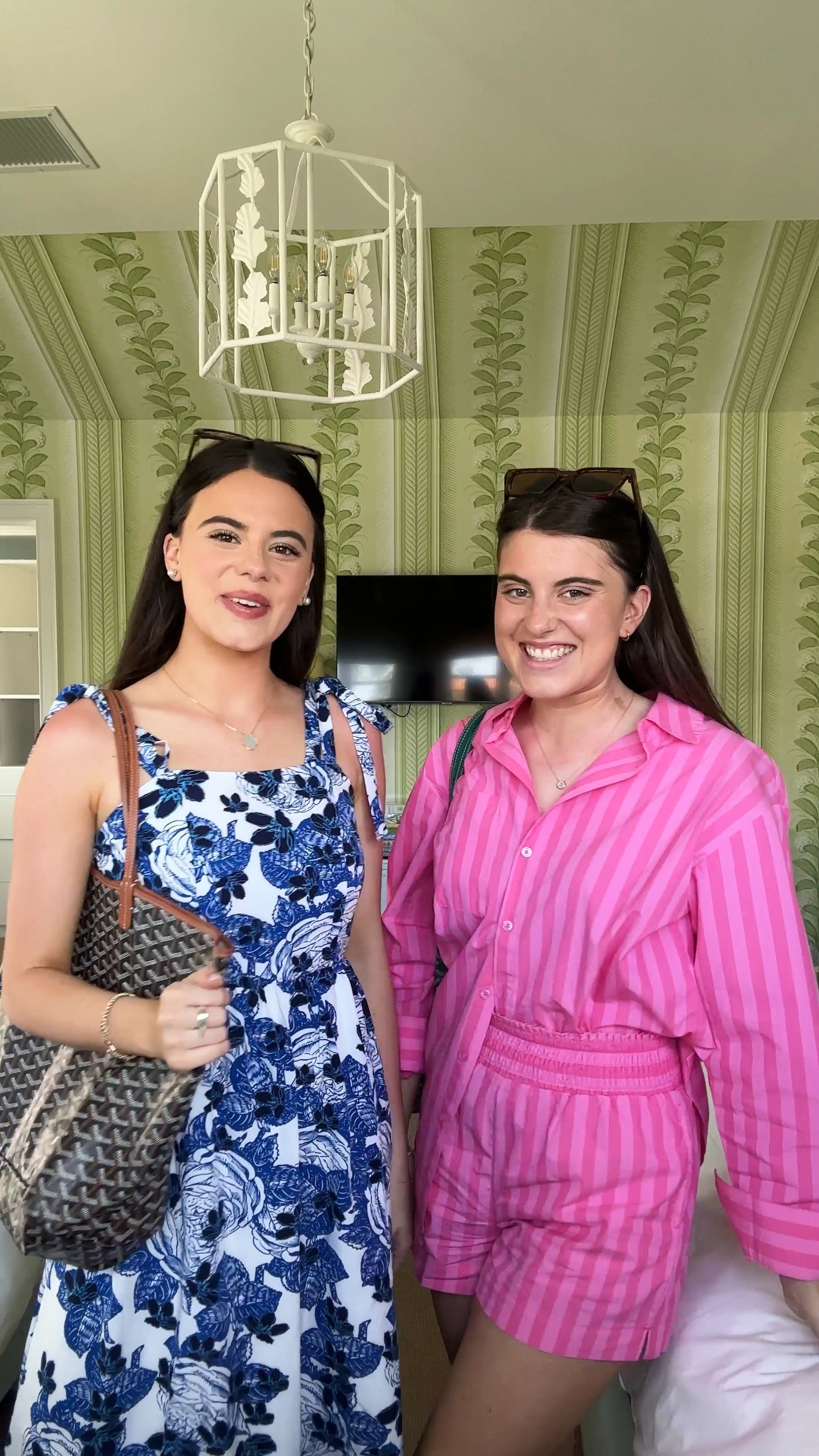 Palm Beach outfits for lunch and shopping! Love mixing high and low pieces!🌴💕☀️