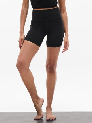 Salutation Stash High Rise 7 Short | Athleta