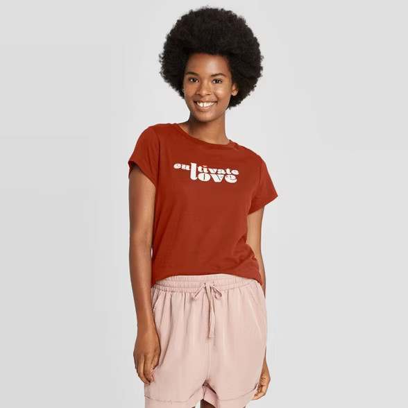 Women's Short Sleeve T-Shirt - Universal Thread™ | Target