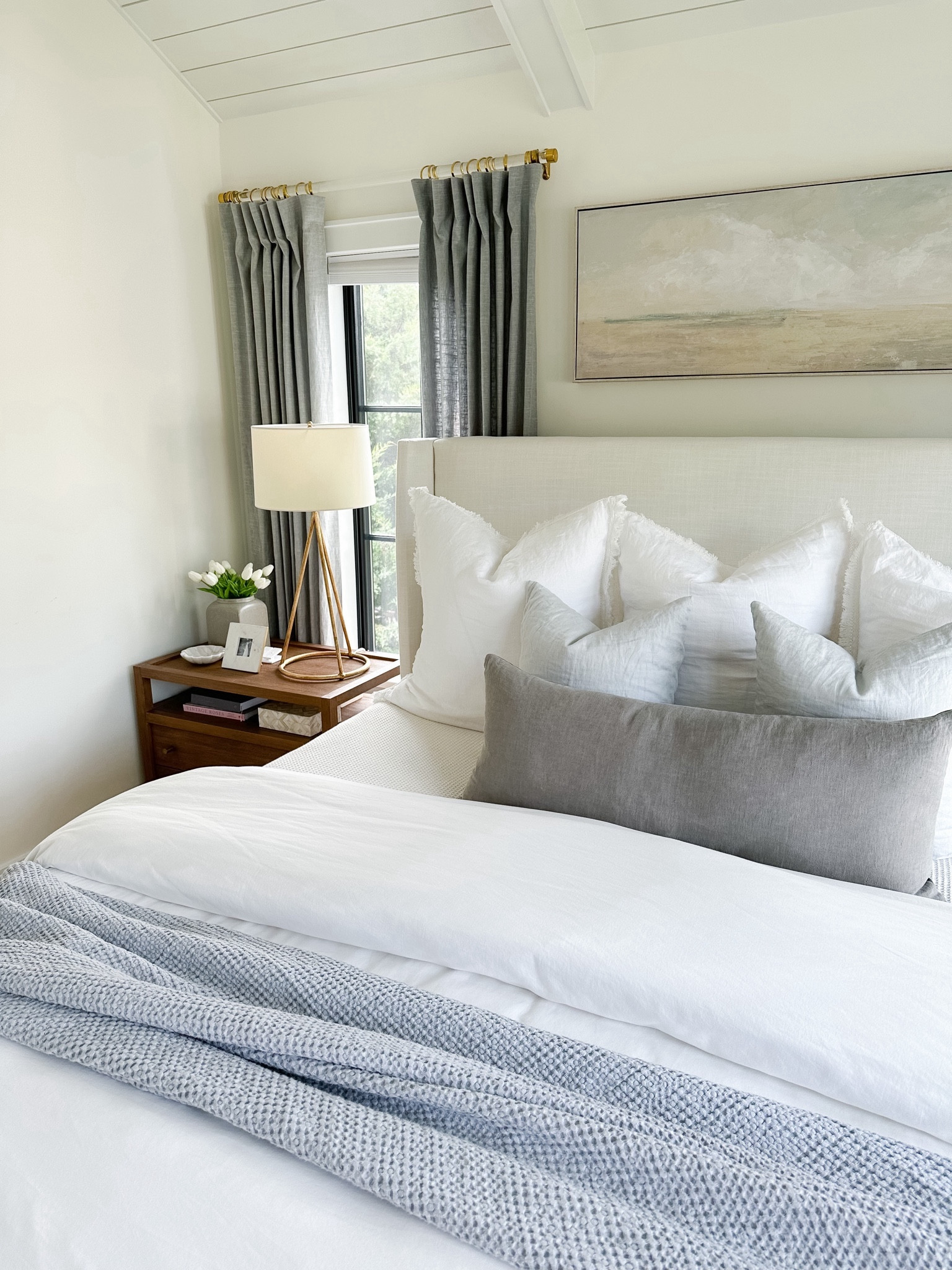 My organic Bolle and Branch bedding is on sale with expedited shipping! 

4 king size bed pillows
3 26” Euro pillows
2 20” blue linen throw pillows
1 14x26” light gray lumbar pillow
Organic cotton duvet cover in white with medium weight down insert (king)
Waffle bed blanket in natural (king)

You can also add a bed blanket on the end of your bed for a pop of color! 