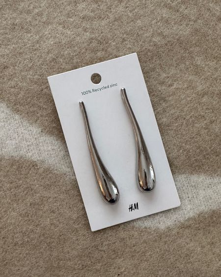 LOVE these statement earrings 🩶🩶
Drop shaped earrings | Silver jewellery | Bold earring | Oversized | Wedding outfit ideas | Spring 

#LTKU #LTKSeasonal #LTKGiftGuide