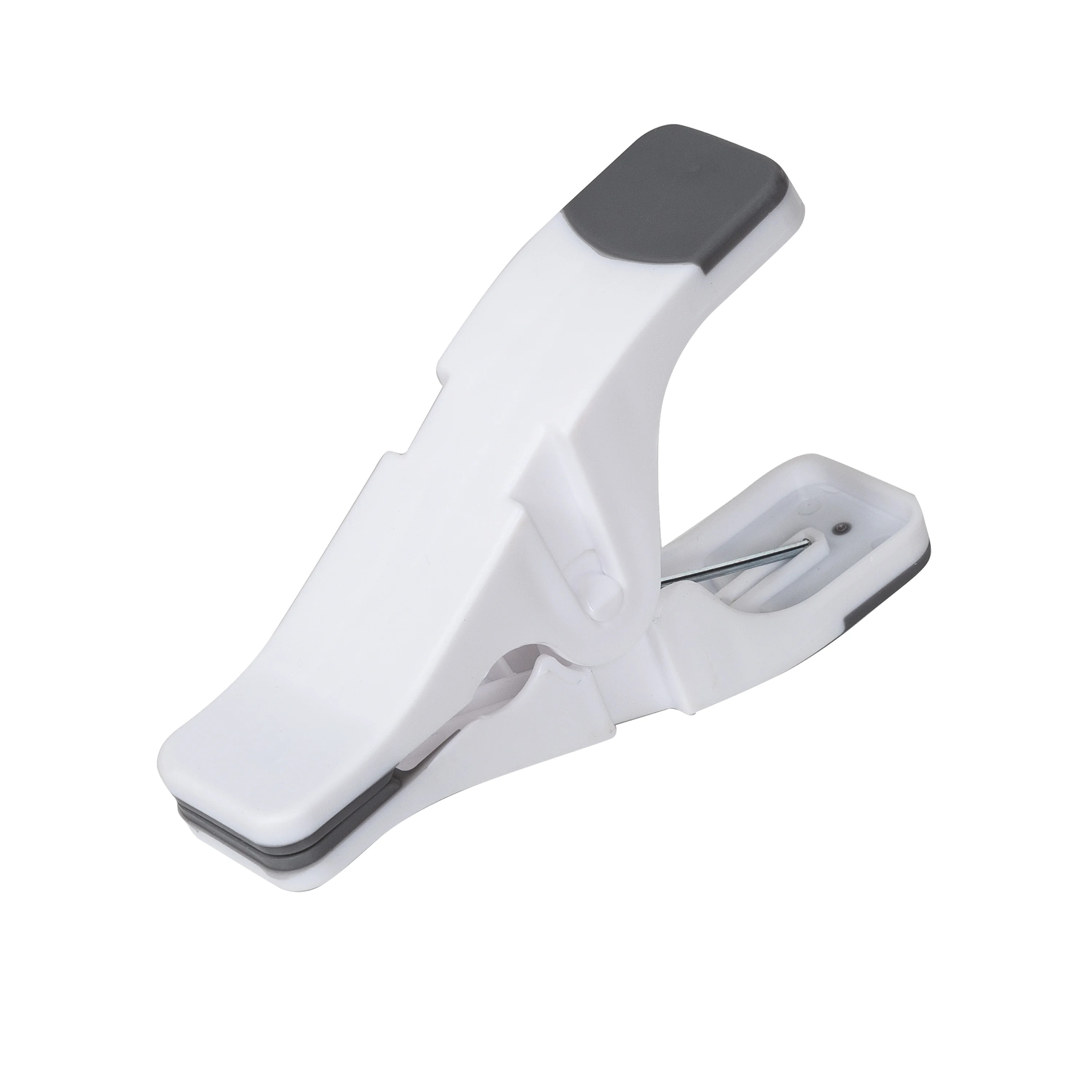 Mainstays Plastic Jumbo Laundry Clothes Pins, White, 18 Count | Walmart (US)