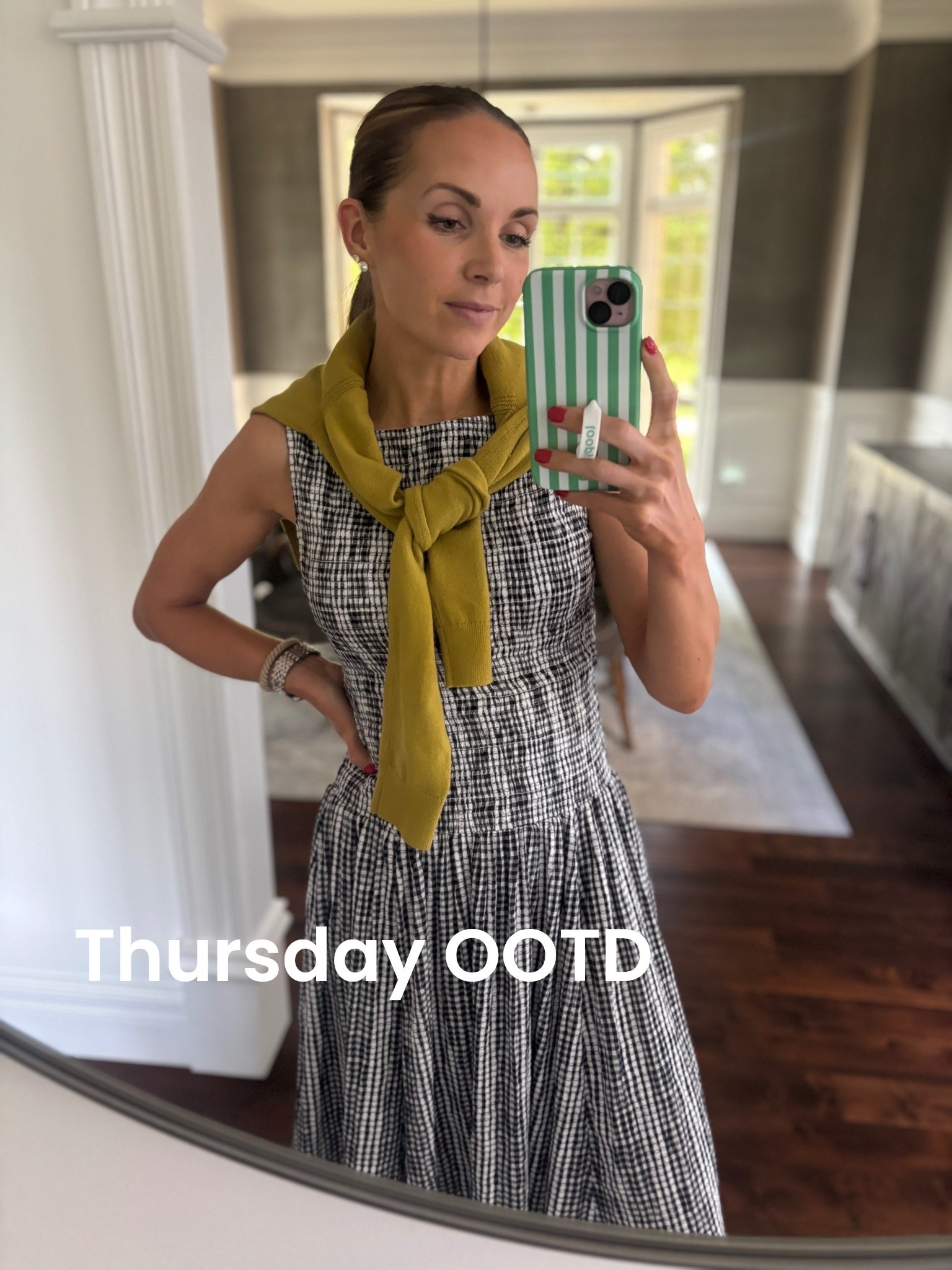 This dress is back in stock! It’s such a soft cotton and doesn’t show wrinkles. I’m in a size small