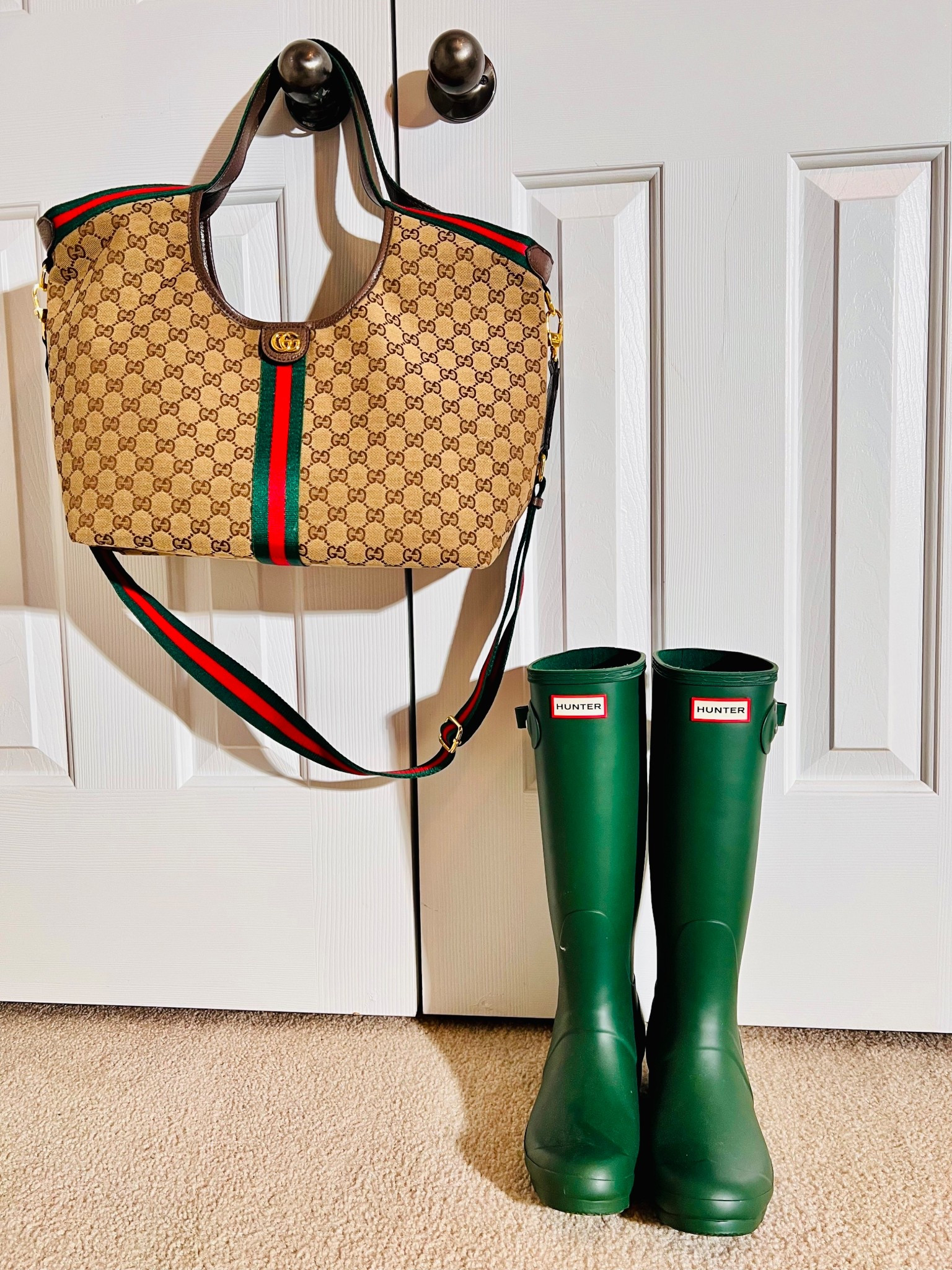 My Fall-Winter favorites accessories that I wear all the time. 

#LTKGiftGuide