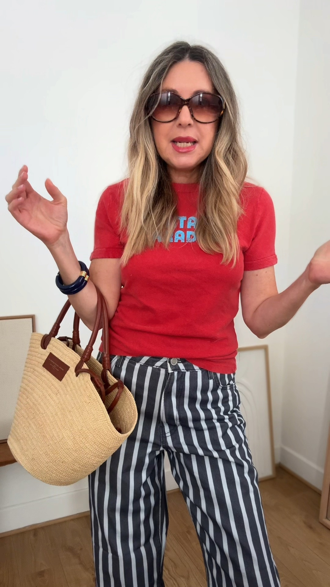 Rouge + rayures = combo bonne humeur du jour ❤️
Team couleur assumée ou plutôt tons neutres ? ✨

Zara, minimal outfit, Parisian fashion, over40 style, effortless chic, striped jeans, red outfit, French style, casual chic, basket bag, everyday look, street style, mode femme, chic minimal, haute aspirations, capsule wardrobe, colorful outfit, spring style, look du jour, fashion inspo, zara new on, denim.

#minimaloutfit #parisianfashion #zaraoutfit #lookdujour #styleover40#zara#sezane

#LTKfrance #LTKeurope #LTKsummer