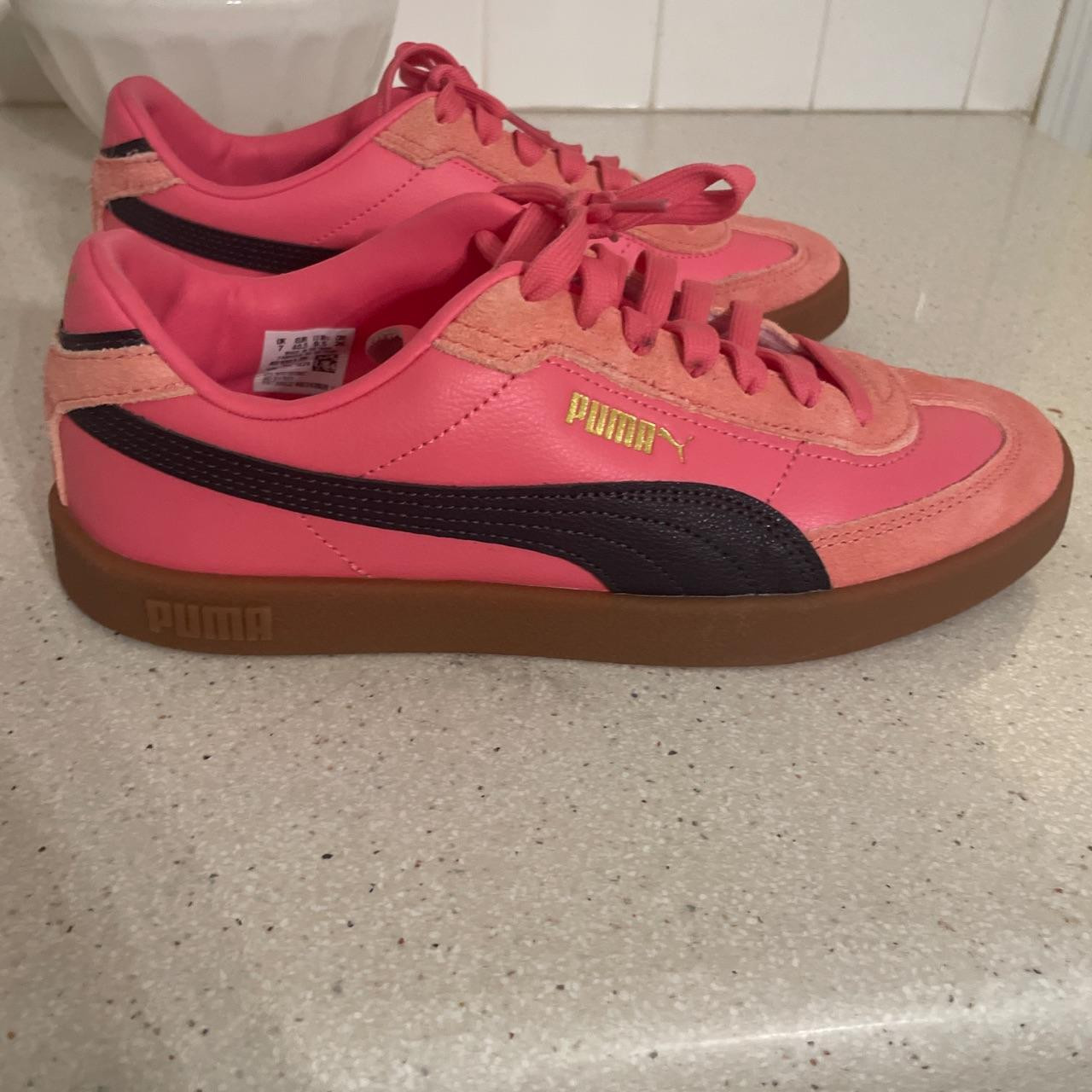 Puma Women's Sneakers - Pink/Navy - US 9.5 | Depop US